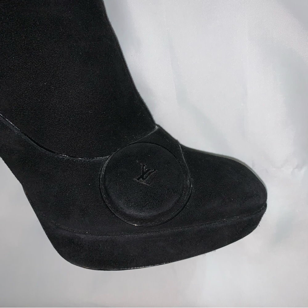 LOUIS VUITTON size 37.5 black SUEDE platform stilleto BOOTS w/patent leather - Picture 3 of 12